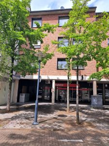 Anlageobjekt: Mehrparteienhaus mit Geschäftslokal in zentraler Innenstadtlage von 41460 Neuss