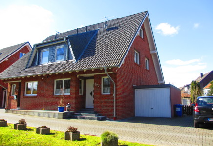 Neuwertige Doppelhaushälfte in Mönchengladbach-Geistenbeck