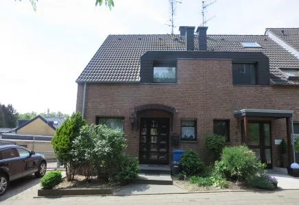 Gepflegte Doppelhaushälfte in Mönchengladbach-Wickrath
