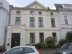 Stilvolle modernisierte Stadthausvilla (Wohnen & Praxis) mit großem Garten in 41199 Mönchengladbach-Odenkirchen