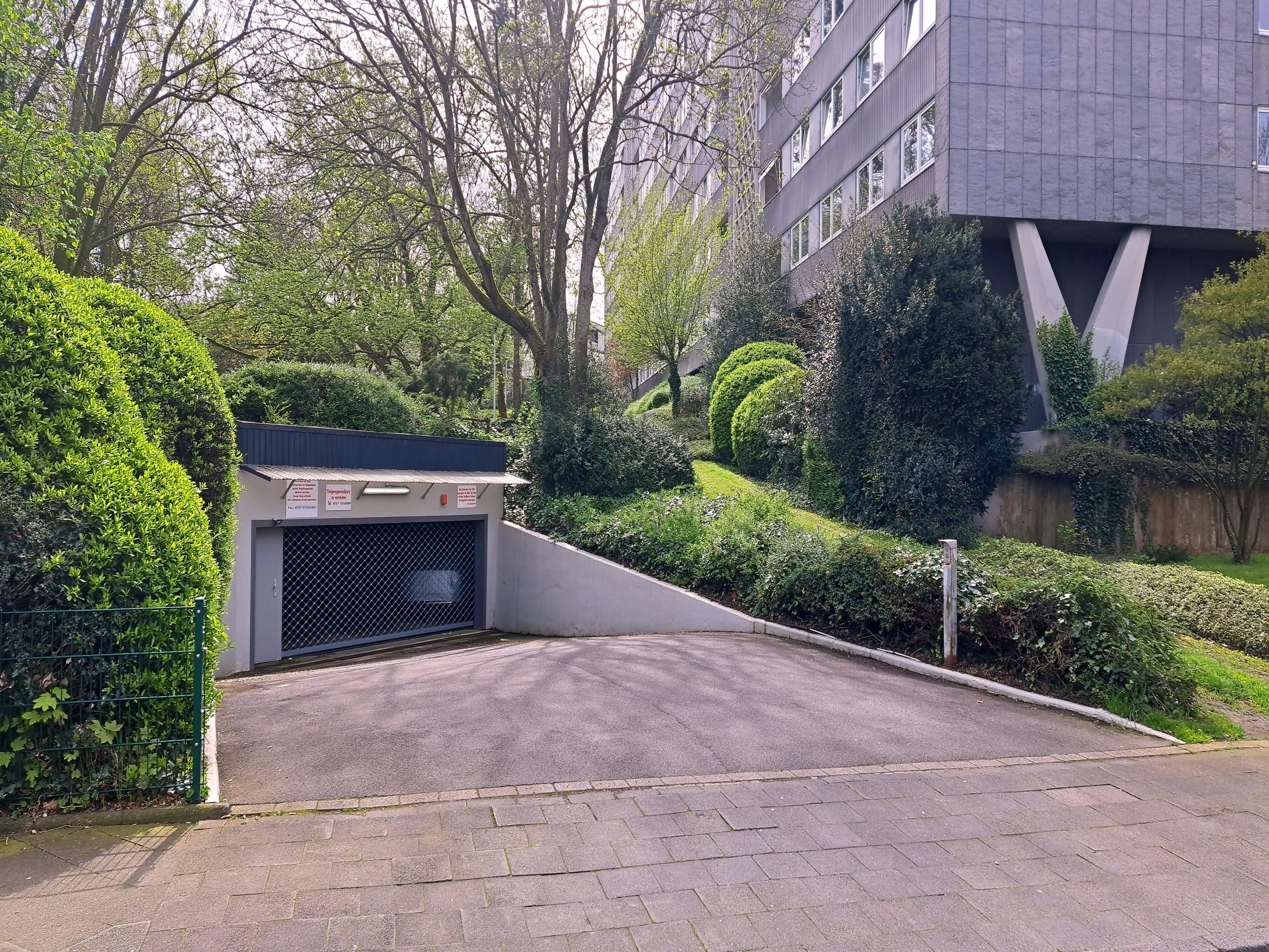 Tiefgaragengebäude mit 52 Stellplätzen in zentraler Lage von 41236 Mönchengladbach-Rheydt